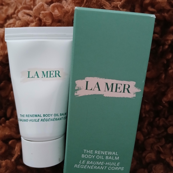 La Mer Other - La Mer Body Oil Balm in White and Green